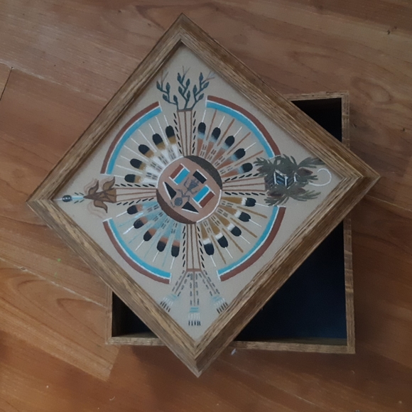 Navajo Healing Circle Sand Painting Sacred Stone and Herb Box - Picture 7 of 8
